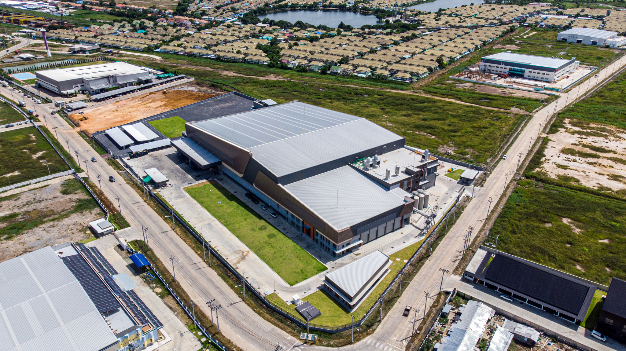 ONE BANGKOK SITE OFFICE / WAREHOUSE